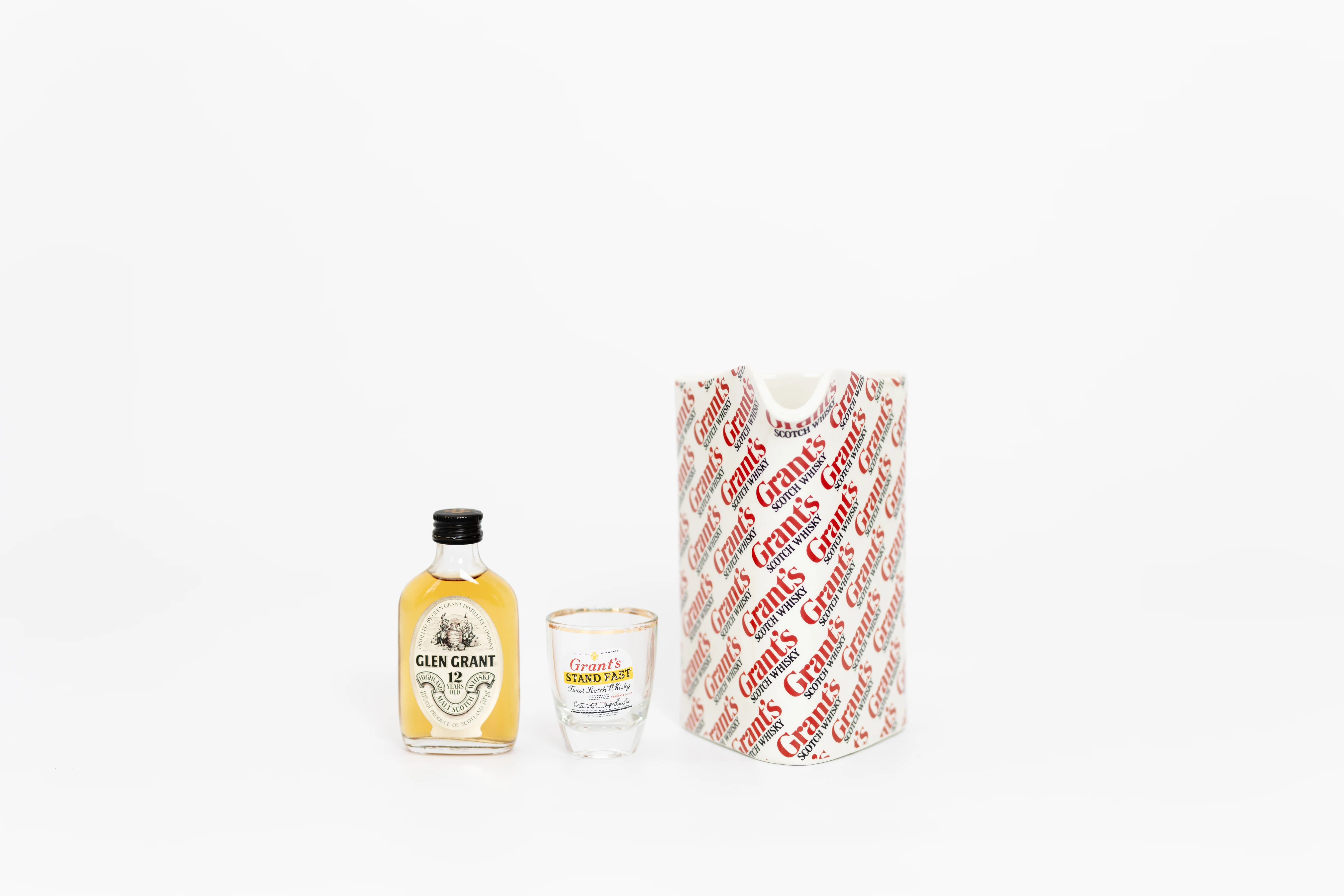 Glen Grant 1980s 75cl + Miniature & Jug - Image 3
