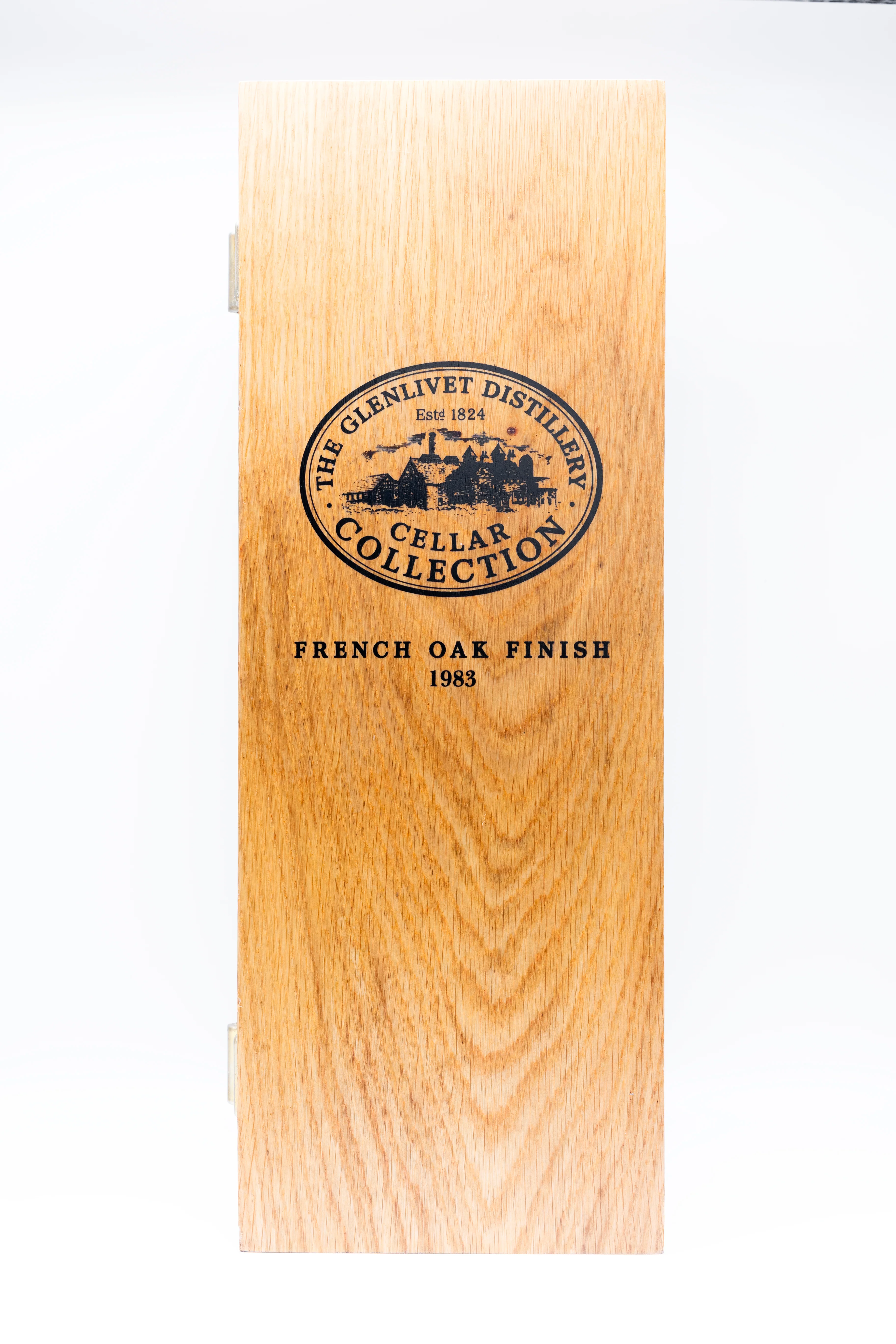 Glenlivet Cellar Collection French Oak Finish 1983 - Image 2