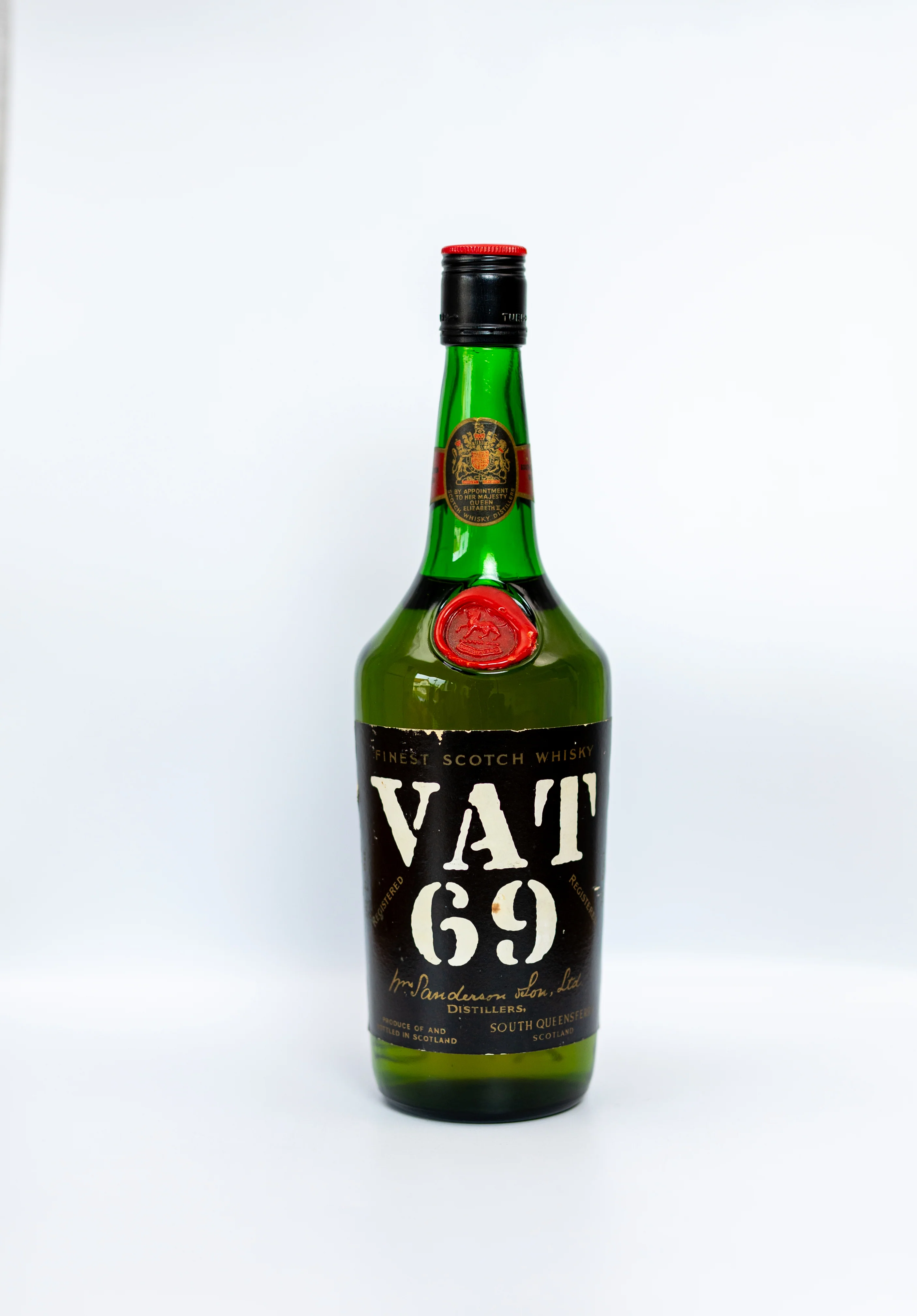 VAT 69 Blended Scotch Whisky 1960s Bottling 26 FL.OZ - Image 2
